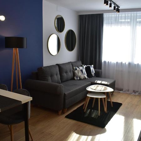 Apartament W Centrum Przy Parku Na Wyspie Piła Eksteriør billede