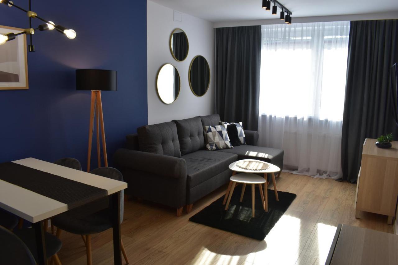 Apartament W Centrum Przy Parku Na Wyspie Piła Eksteriør billede